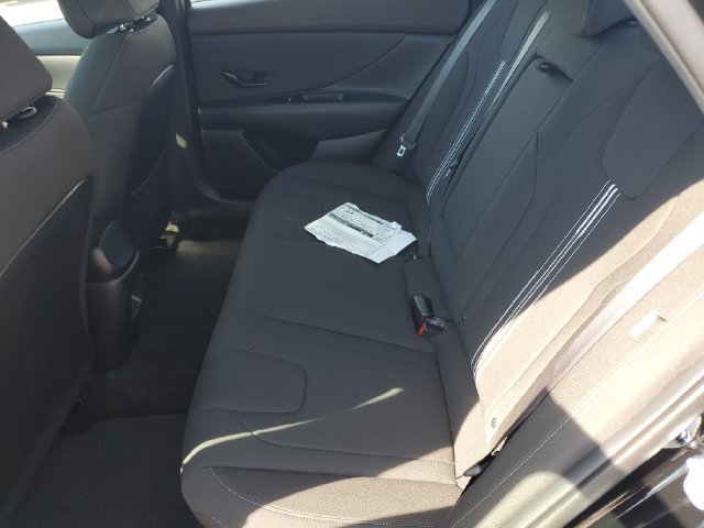 2026 Hyundai Elantra SEL - Photo 12
