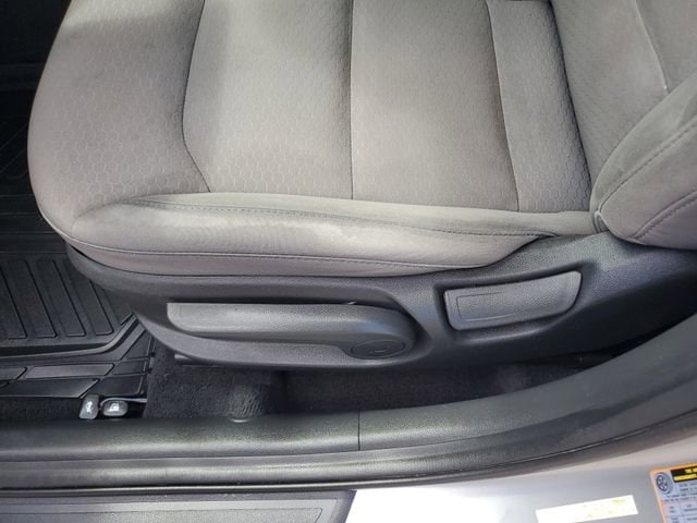 2020 Hyundai Elantra SEL - Photo 17