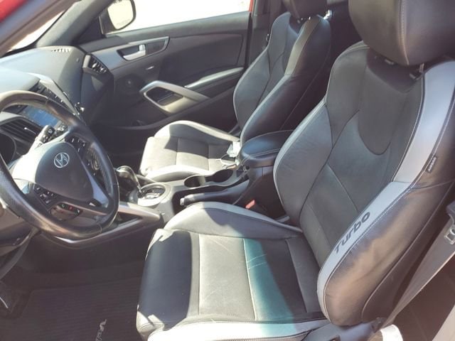 2016 Hyundai Veloster - Photo 16