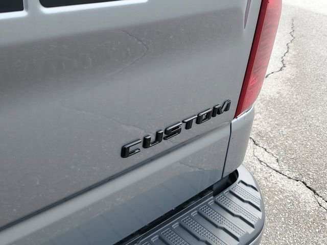 2026 Chevrolet Silverado 1500 Custom - Photo 8