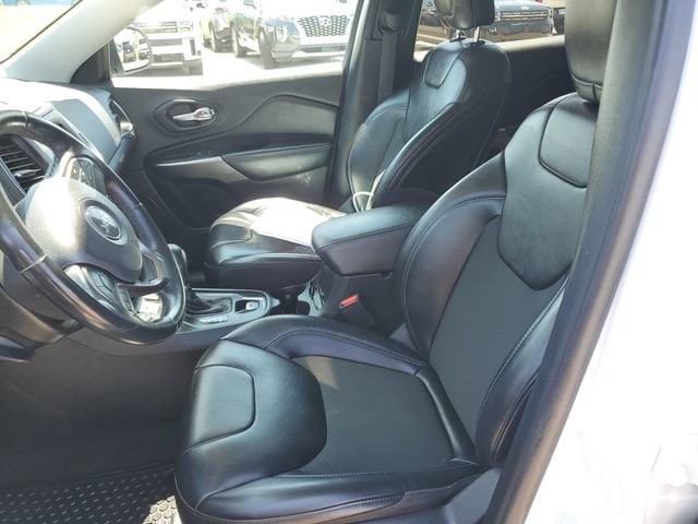 2020 Jeep Cherokee Latitude Plus - Photo 17