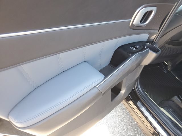 2025 Kia Sorento SX Prestige Hybrid - Photo 15