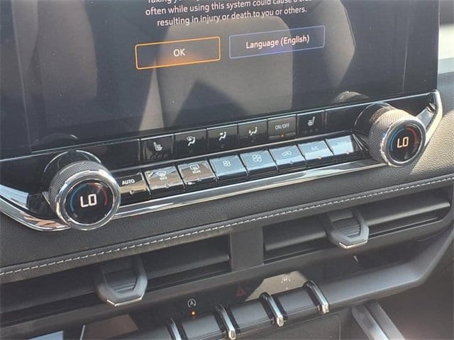 2025 Chevrolet Colorado LT - Photo 15