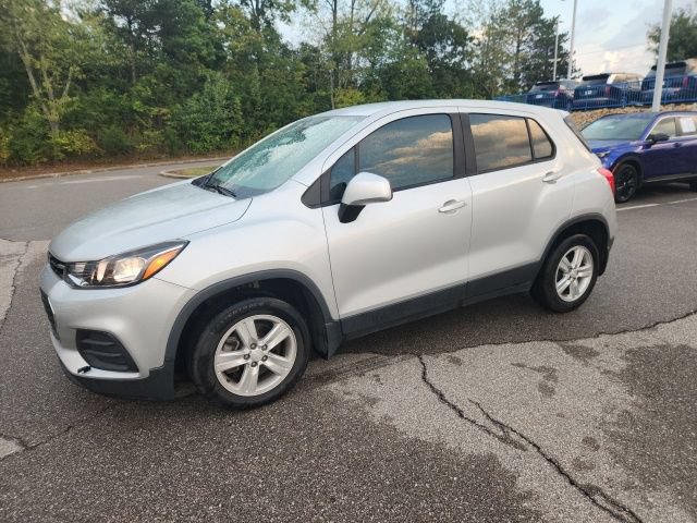 2020 Chevrolet Trax LS - Photo 21