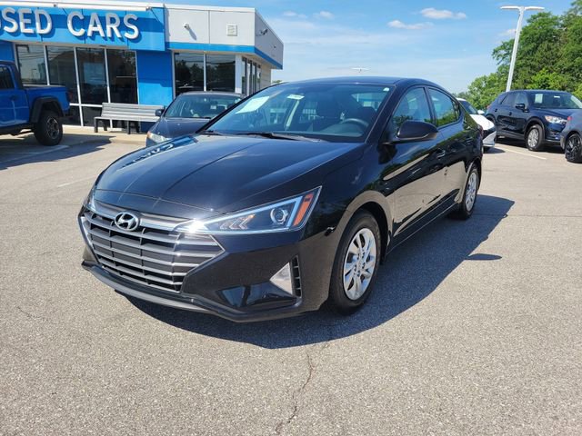 Used 2020 Hyundai Elantra SE with VIN 5NPD74LFXLH555842 for sale in Alexandria, KY