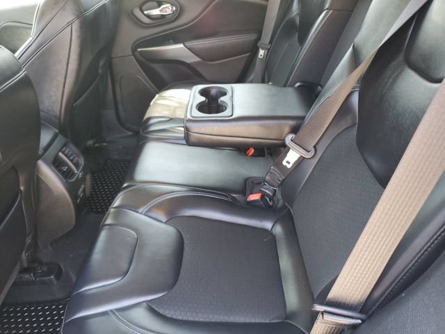 2020 Jeep Cherokee Latitude Plus - Photo 13
