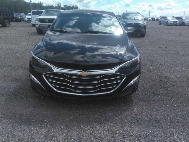 2020 Chevrolet Malibu LS photo 3