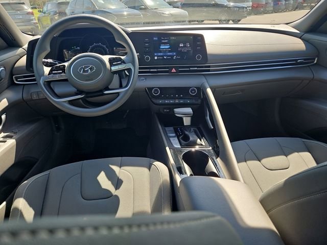 2023 Hyundai Elantra Blue - Photo 8