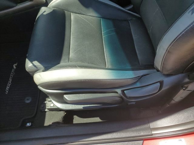 2016 Hyundai Veloster - Photo 17