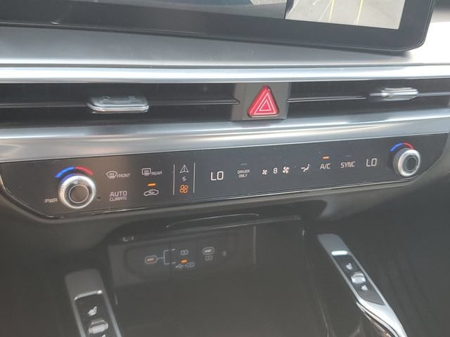 2025 Kia Sorento SX Prestige Hybrid - Photo 29