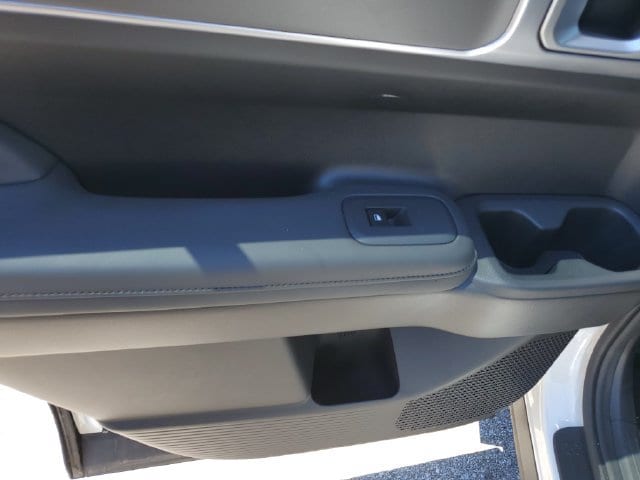 2025 Hyundai Santa Fe XRT - Photo 16