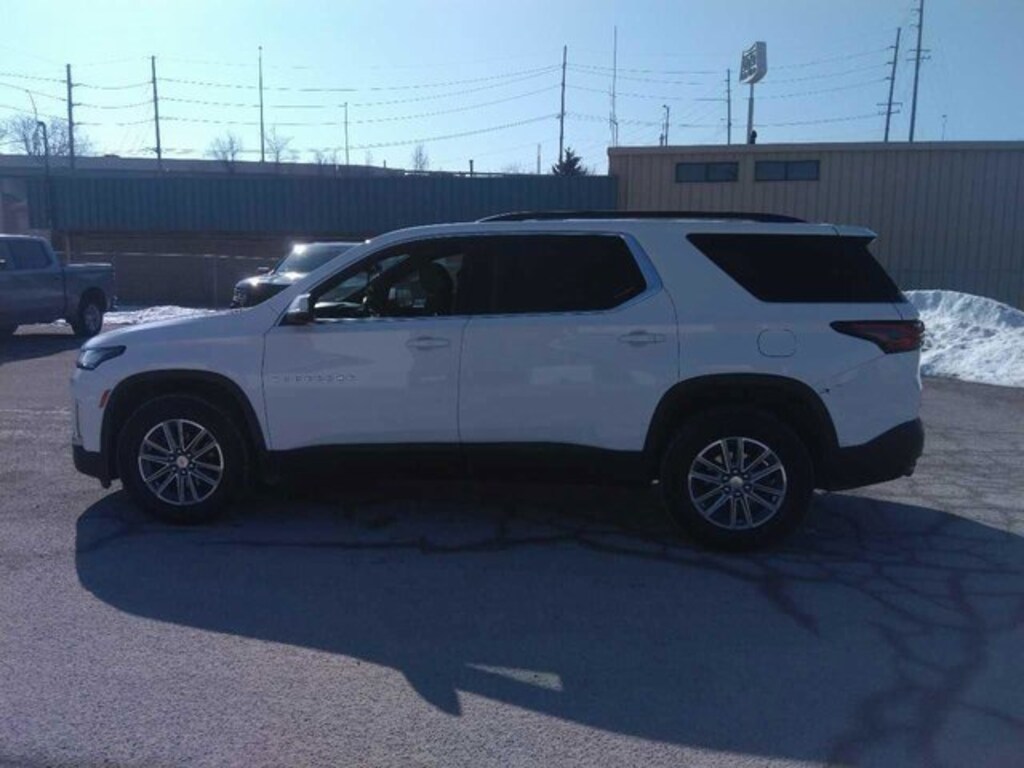 Used 2023 Chevrolet Traverse LT Leather SUV