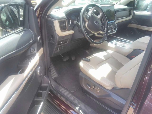 2024 Ford Expedition MAX Limited photo 3