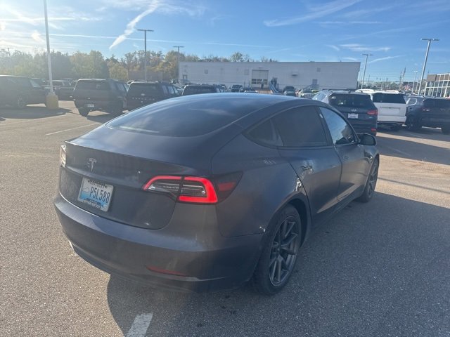 2021 Tesla Model 3 Standard Range Plus photo 4