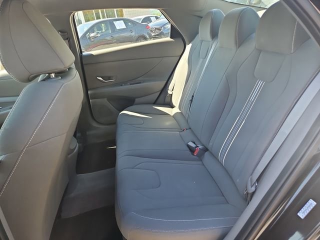 2023 Hyundai Elantra Blue - Photo 11