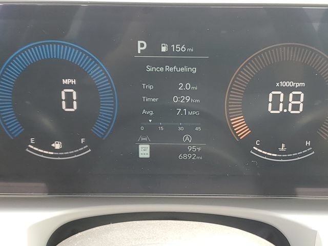 2025 Hyundai Tucson SE - Photo 25