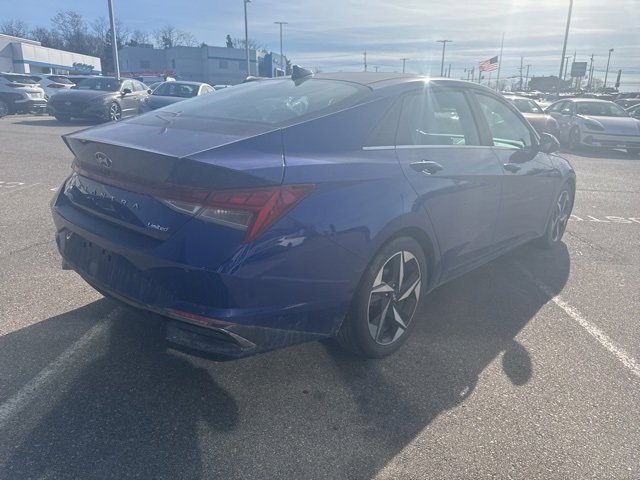 2021 Hyundai Elantra Limited photo 3