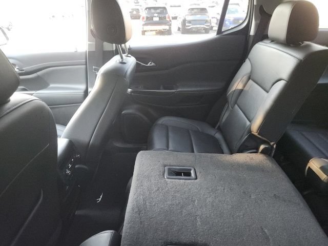 2023 GMC Acadia SLT - Photo 11