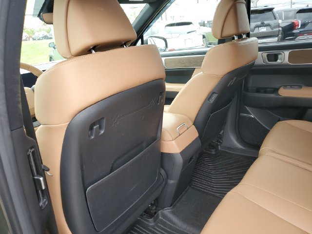2025 Hyundai Santa Fe Limited - Photo 13