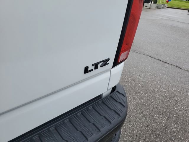 2026 Chevrolet Silverado 2500 HD LTZ - Photo 8