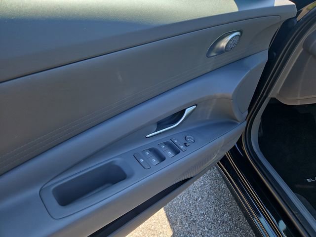 2023 Hyundai Elantra Blue - Photo 18
