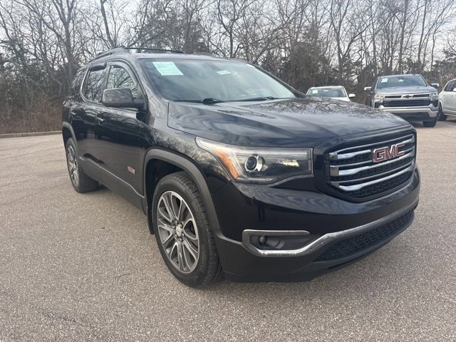 2017 GMC Acadia SLT-1's photo