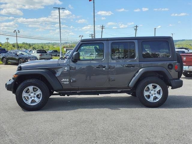 Used 2021 Jeep Wrangler Unlimited Sport S with VIN 1C4HJXDN3MW592382 for sale in Alexandria, KY