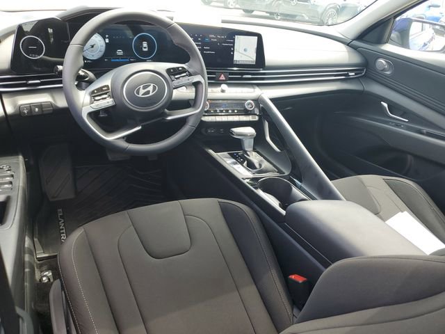 2024 Hyundai Elantra SEL - Photo 9