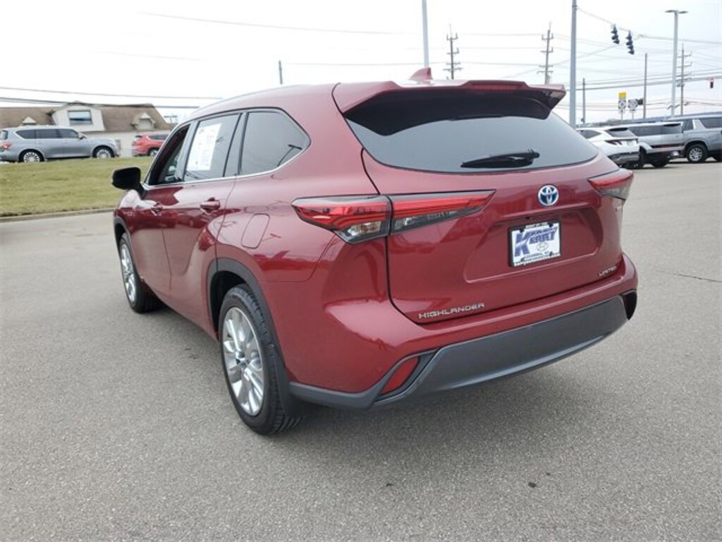Used 2023 Toyota Highlander Hybrid Limited SUV
