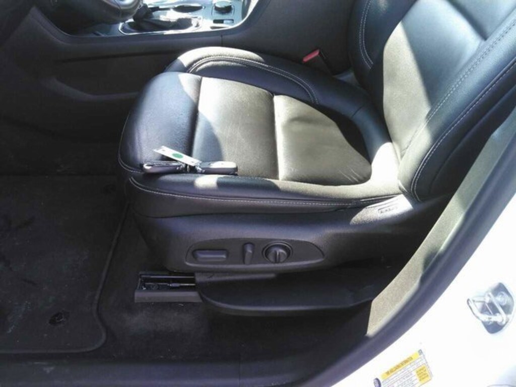 Used 2023 Chevrolet Traverse LT Leather SUV