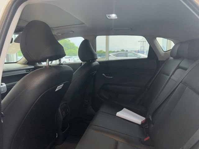 2025 Hyundai Kona Limited - Photo 8