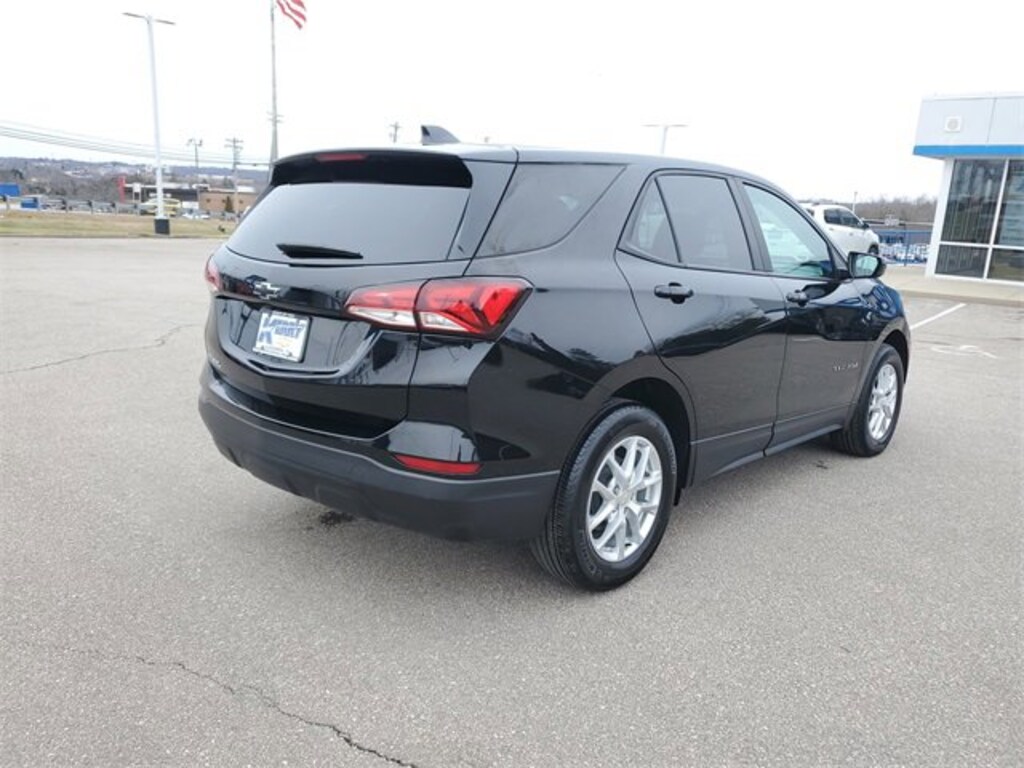 Used 2024 Chevrolet Equinox LS SUV