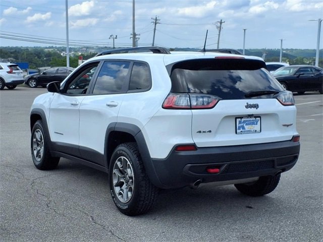 2022 Jeep Cherokee Trailhawk photo 2