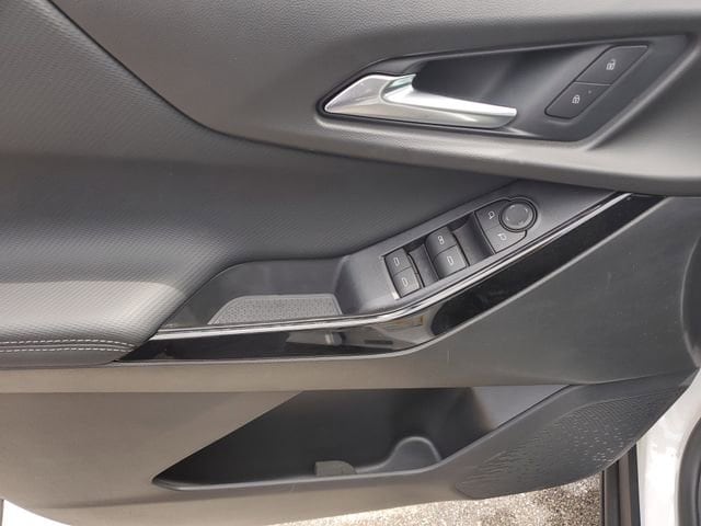2026 Chevrolet Equinox LT - Photo 19
