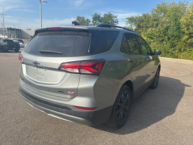 2024 Chevrolet Equinox RS photo 2