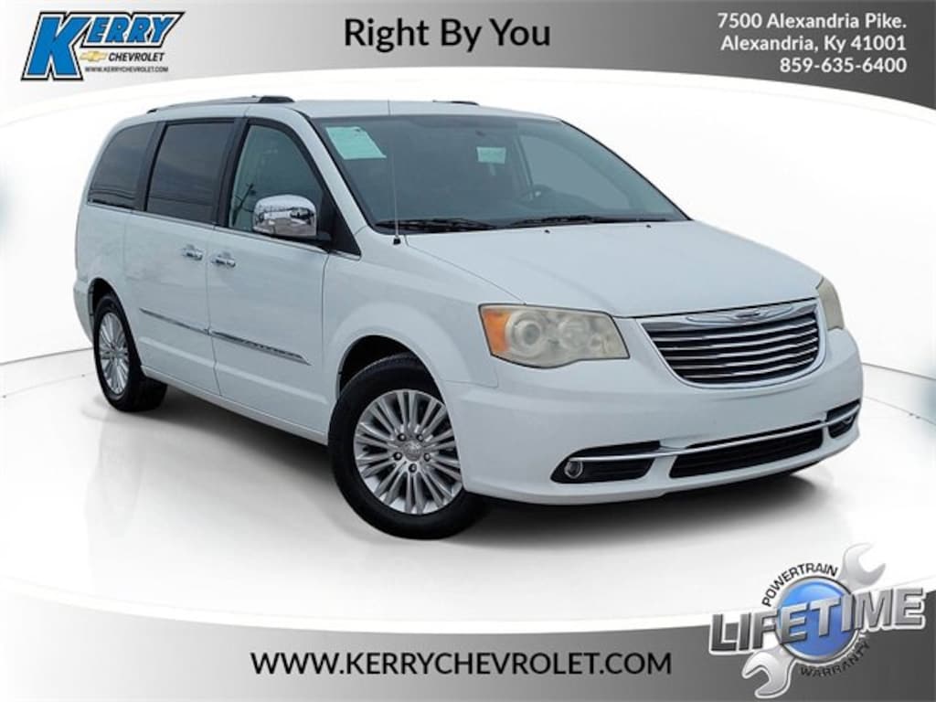 Used 2014 Chrysler Town & Country Limited Van
