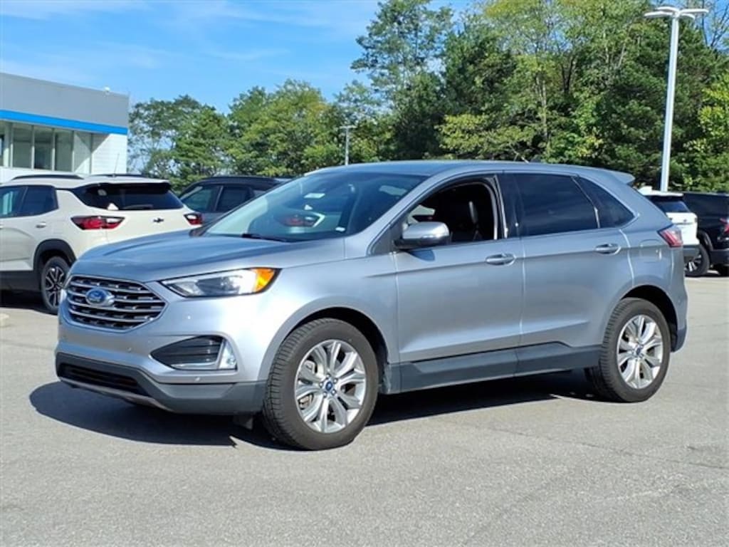 Used 2022 Ford Edge Titanium SUV