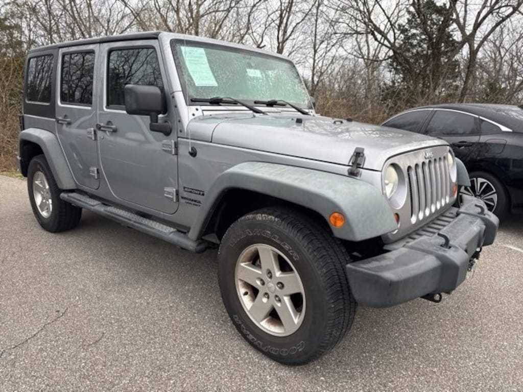 Used 2013 Jeep Wrangler Unlimited Sport SUV