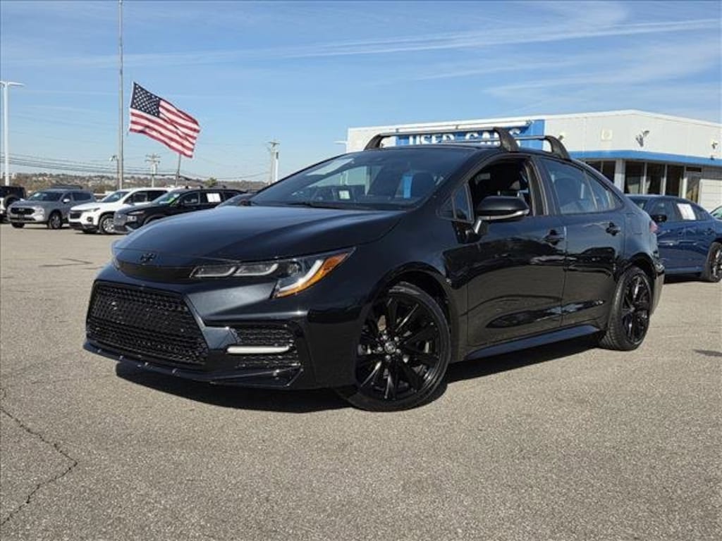 Used 2022 Toyota Corolla SE Sedan