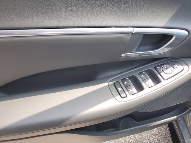 2022 Hyundai Sonata SEL Plus - Photo 20