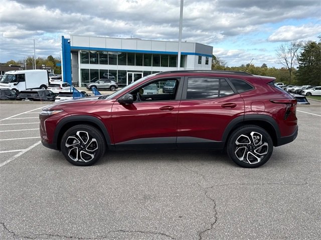 2024 Chevrolet Trax photo 3