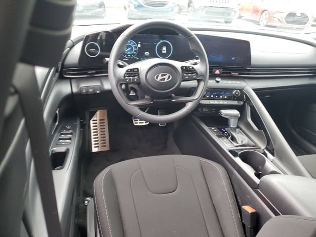 Photo 10