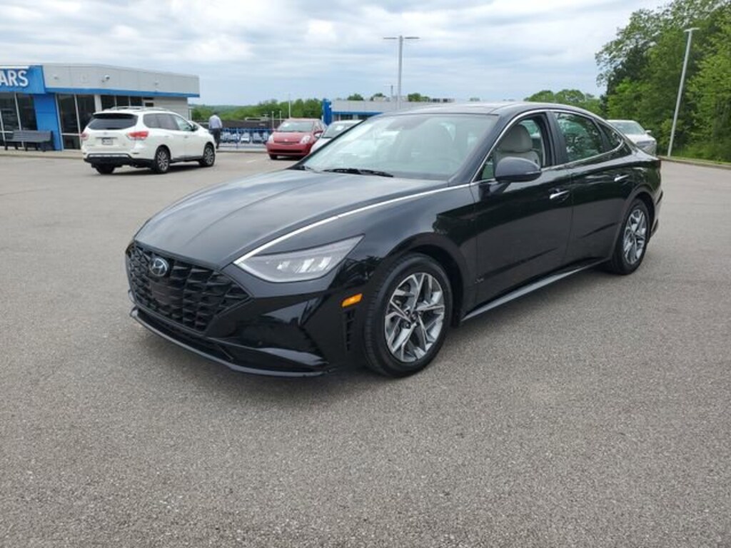 Used 2023 Hyundai Sonata SEL Sedan