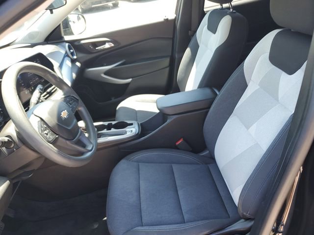 2024 Chevrolet Trax LS - Photo 17