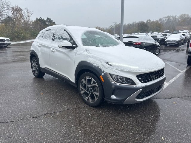 2022 Hyundai Kona Limited photo 2