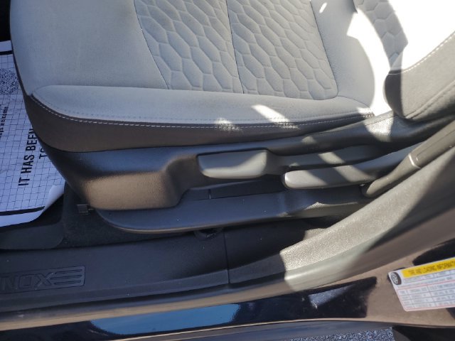 2020 Chevrolet Equinox LS - Photo 17