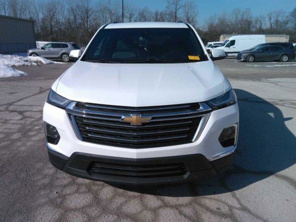 Used 2023 Chevrolet Traverse LT Leather SUV