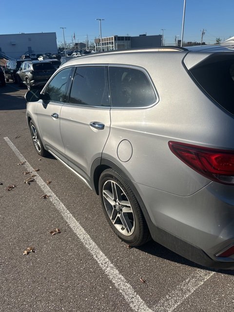 2017 Hyundai Santa Fe Limited Ultimate photo 2