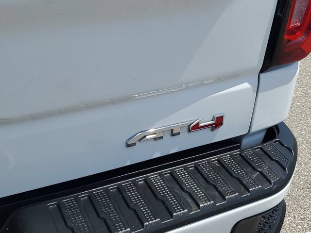 2023 GMC Sierra 1500 AT4 - Photo 8