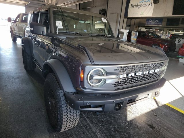 2025 Ford Bronco Badlands photo 3
